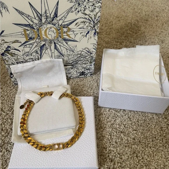 Christian Dior 30 Montaigne Short Necklace Gold Chain Necklace - Picture 6 of 10